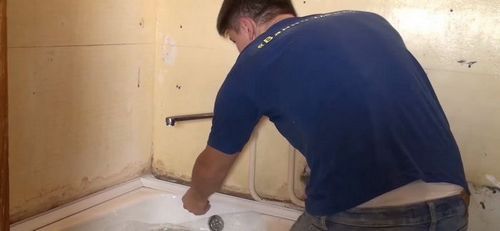 Установка акрилового вкладыша в ванну: фото, видео инструкция (ванна, вкладыш) Установка акрилового вкладыша в ванну: фото, видео инструкция