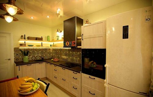 Фартук для кухни из стекла: каталог, фото оригинальных идей (фартук, панель) Фартук для кухни из стекла: каталог, фото оригинальных идей