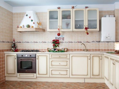 Как класть плитку на кухне (85 фото): как выложить на стену, как выкладывать плитку на пол, красивая укладка (плитка, стен, укладка) Как класть плитку на кухне (85 фото): как выложить на стену, как выкладывать плитку на пол, красивая укладка