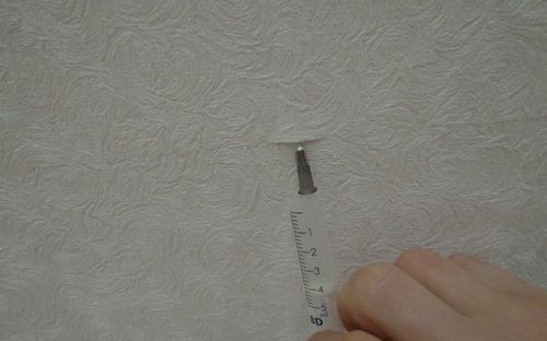 Как правильно клеить бумажные обои? Поклейка настенного покрытия, как наклеить тисненые обои «дуплекс»: внахлест или встык
