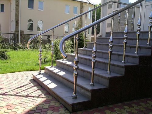 Как сделать перила на крыльце