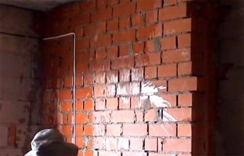 Как штукатурить стены своими руками новичку, видео и фото