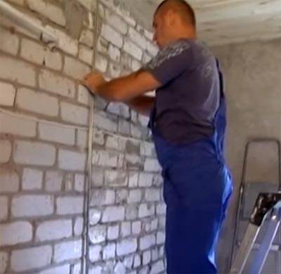Как штукатурить стены своими руками новичку, видео и фото