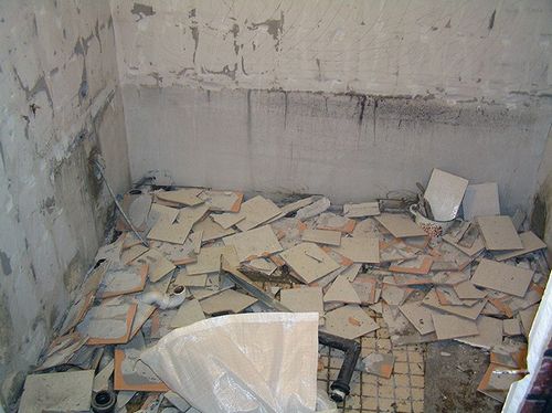 Как выровнять пол в ванной - инструкция! (пол, ванна) Как выровнять пол в ванной - инструкция!