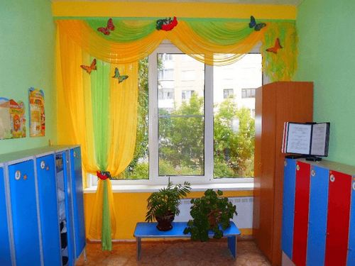 Какие шторы выбрать для детской комнаты, детского сада. Шторы для комнаты подростка 