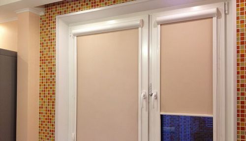 Кассетные рулонные шторы на пластиковые окна: 15 фото (штора, окно) Кассетные рулонные шторы на пластиковые окна: 15 фото