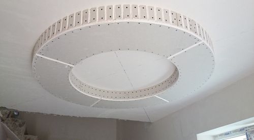 Круглый потолок из гипсокартона - особенности и порядок монтажа