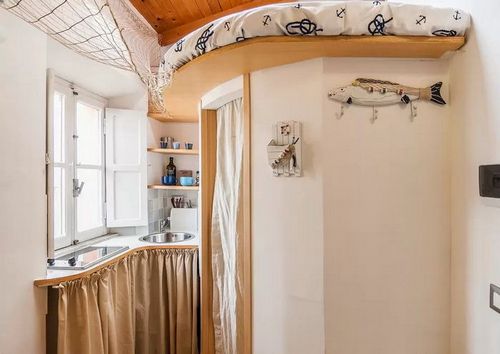 Морской стиль в интерьере: 15 фото