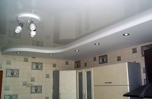 Навесной потолок для кухни (83 фото): подвесные конструкции для площади 6 и 9 квадратных метров, как сделать своими руками (потолок, навесной, кухня) Навесной потолок для кухни (83 фото): подвесные конструкции для площади 6 и 9 квадратных метров, как сделать своими руками