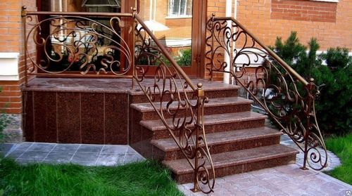 Облицовка крыльца керамогранитом