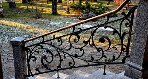 Ограждения для крыльца + фото