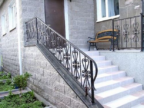 Ограждения для крыльца + фото