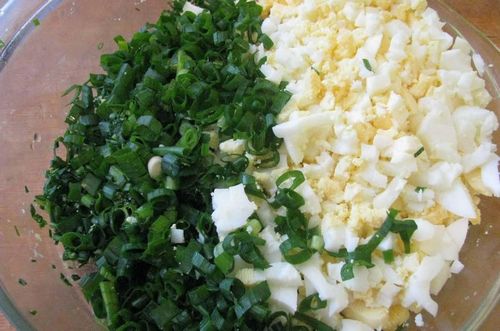 Пирожки с луком и яйцом: с зеленым луком, фото рецепт, дрожжевые пирожки пошагово, слоеное тесто, жареные