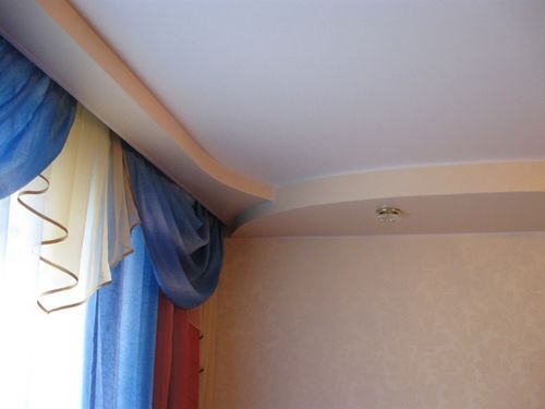 Потолочный карниз для натяжных потолков: фото, полезные советы (потолок, карниз) Потолочный карниз для натяжных потолков: фото, полезные советы