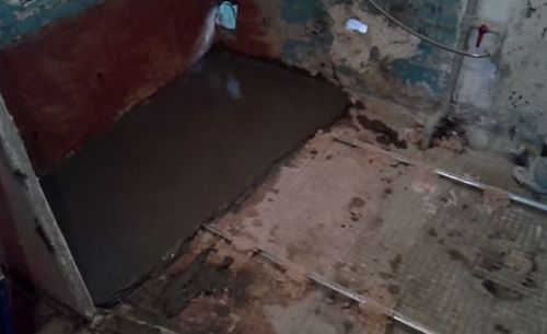 Стяжка для пола в ванной своими руками - особенности и заливка!