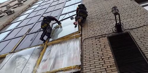Светопрозрачные конструкции из алюминиевого профиля: сборка и монтаж своими руками