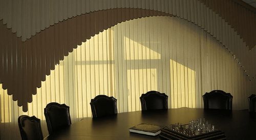 Виды жалюзи (61 фото): какие бывают типы жалюзи, штор, с описанием, варианты на пластиковые окна (жалюзи, окно, штора) Виды жалюзи (61 фото): какие бывают типы жалюзи, штор, с описанием, варианты на пластиковые окна