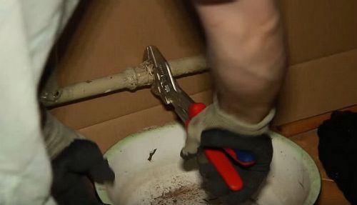 Замена батарей отопления в квартире своими руками: фото и видео инструкция (труба, батарея) Замена батарей отопления в квартире своими руками: фото и видео инструкция